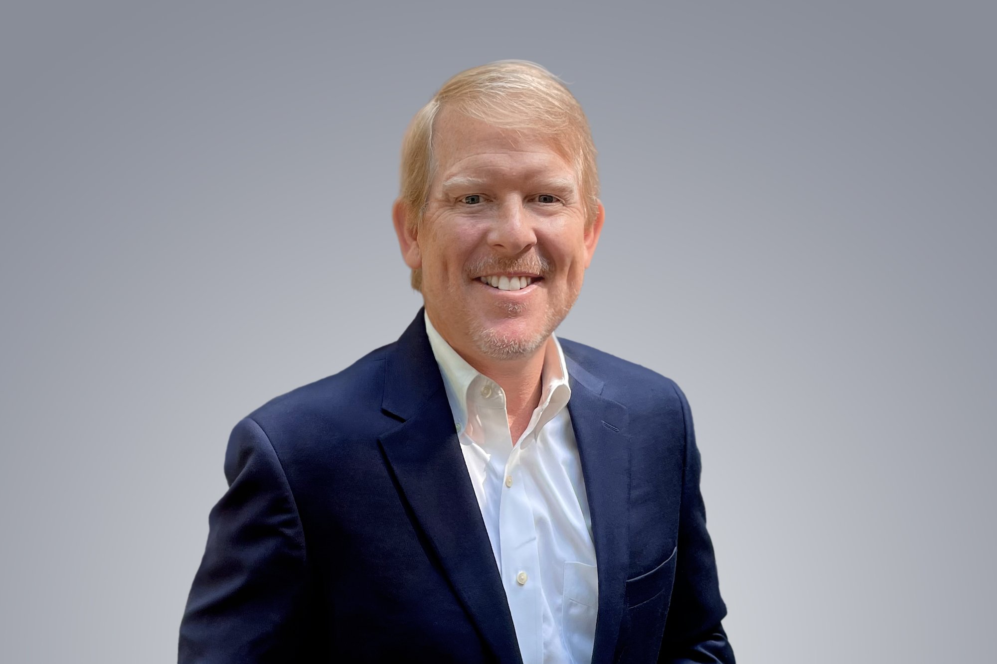 Lee Mitchell Headshot