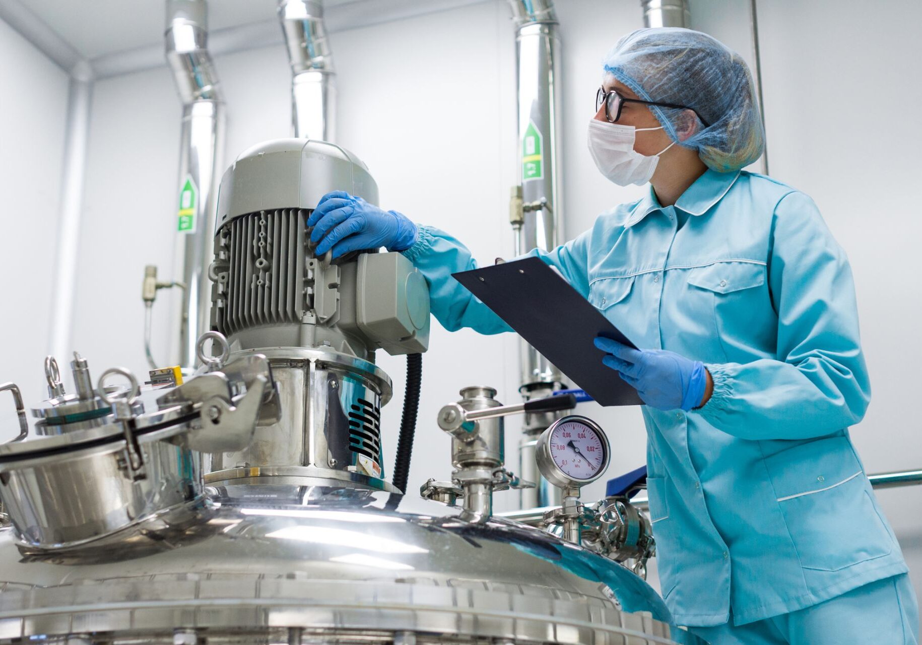 Continuous reactor system operated by process technician